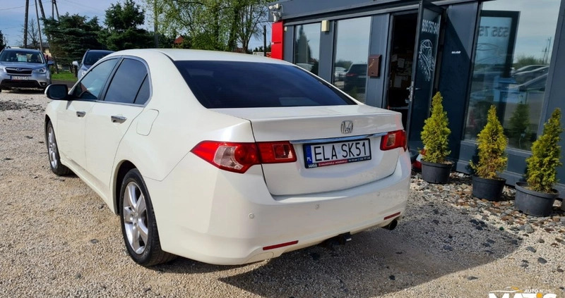 Honda Accord cena 43900 przebieg: 204000, rok produkcji 2011 z Rudnik nad Sanem małe 781